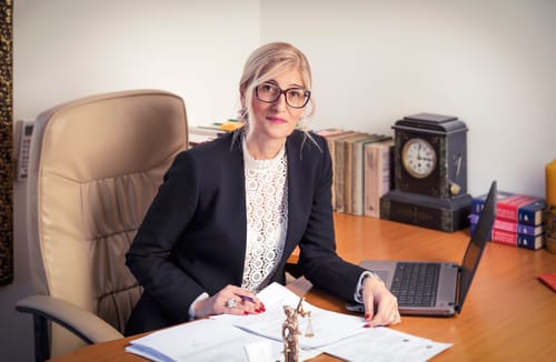 Адвокат Цветелина Трайкова — съдебна и доброволна делба в Пловдив